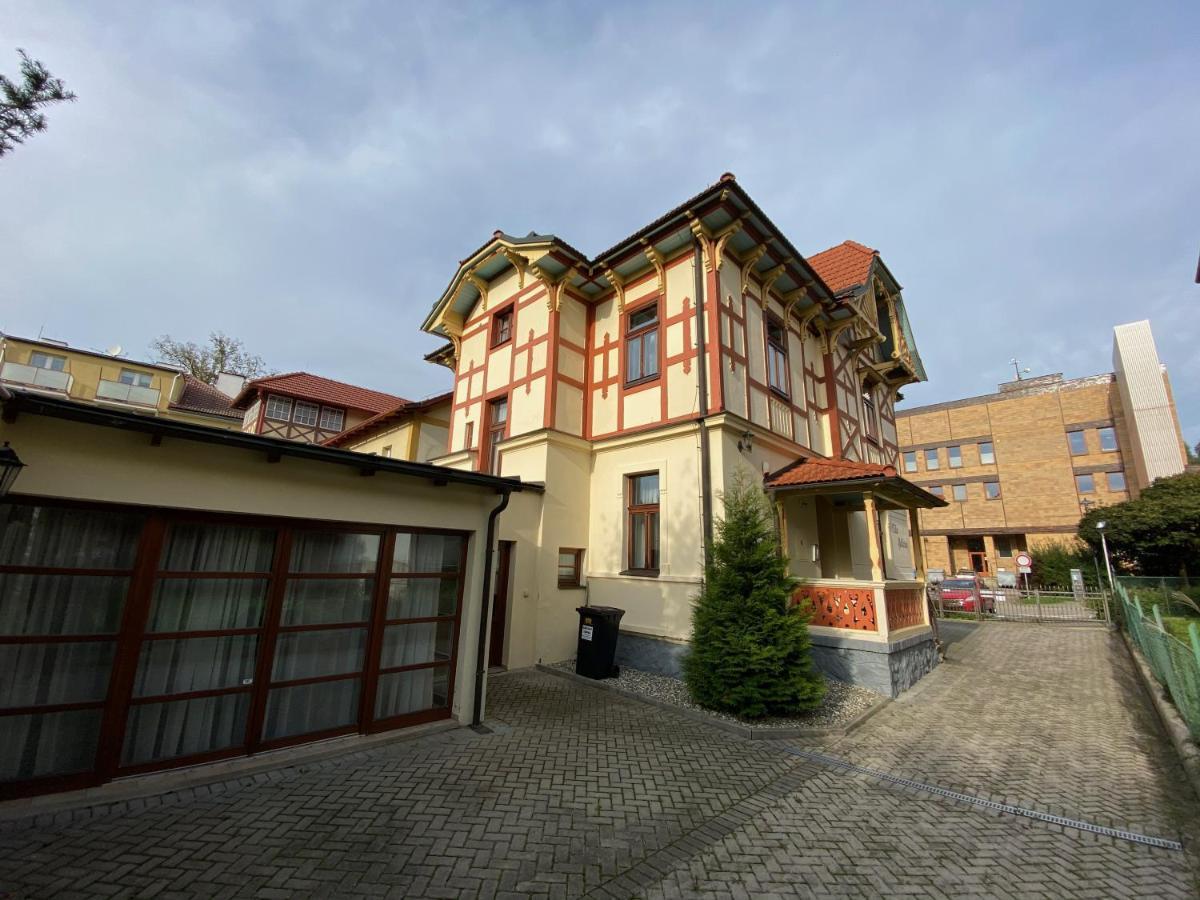 Vila Bellevue Luhacovice Luaran gambar